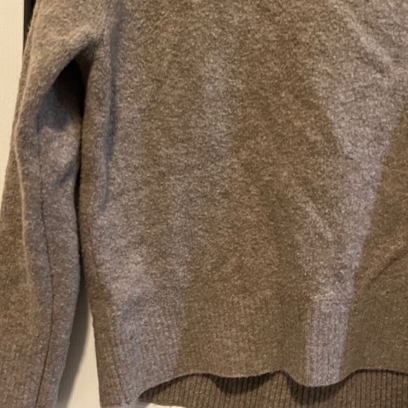 UNIQLO Brown Knit Sweater | Size S | Cozy Soft Pullover - Picture 3 of 6